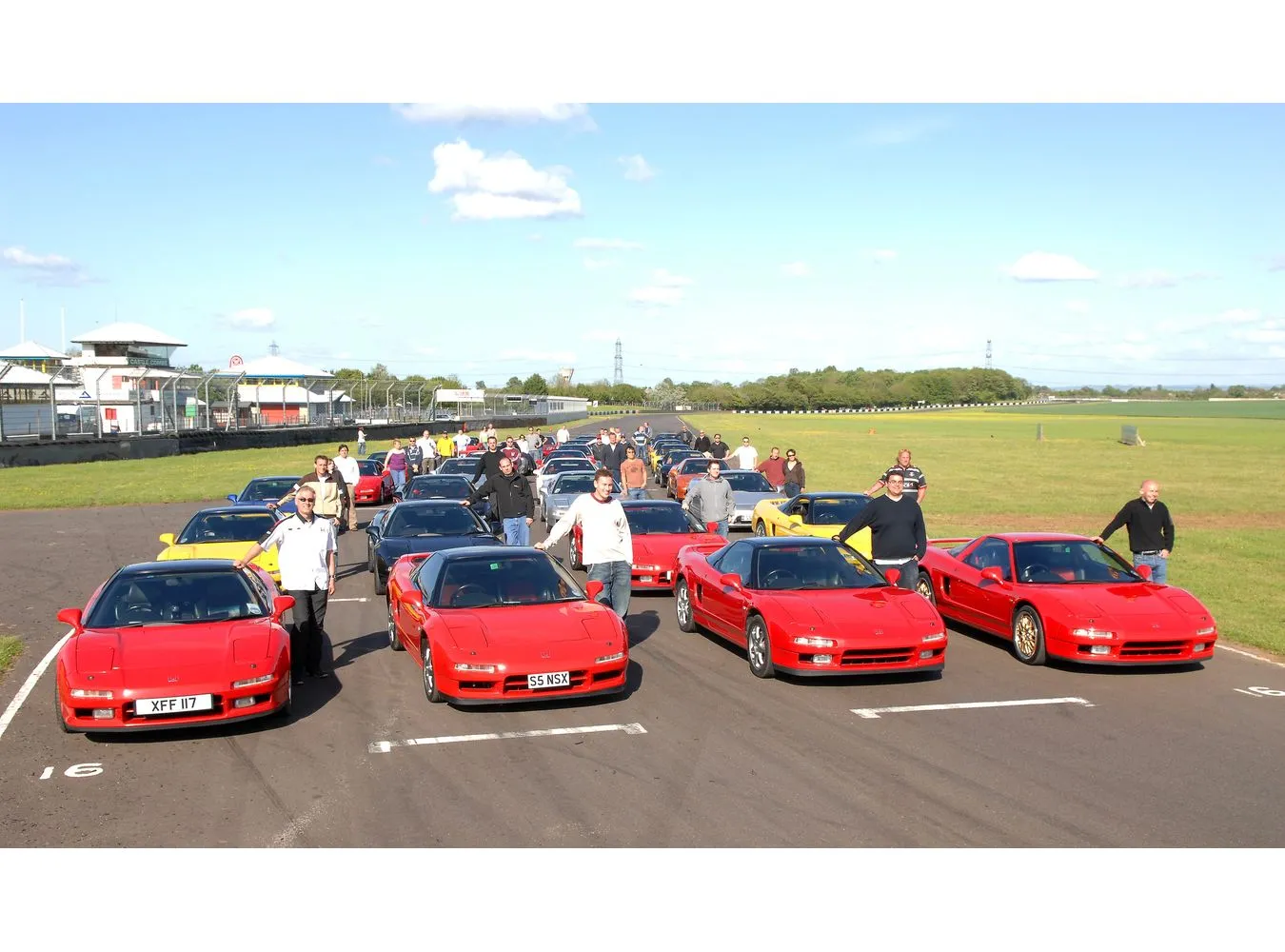 2842810-honda-nsx-powraca.jpg
