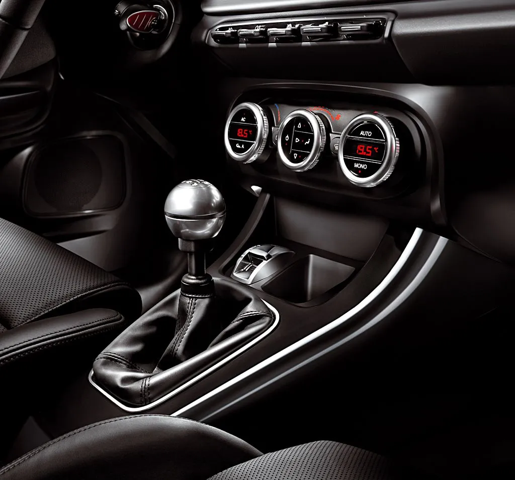 2860527-ar-giulietta-48.jpg