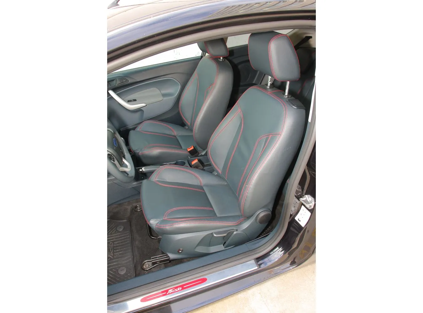 3254504-ford-fiesta-sport.jpg