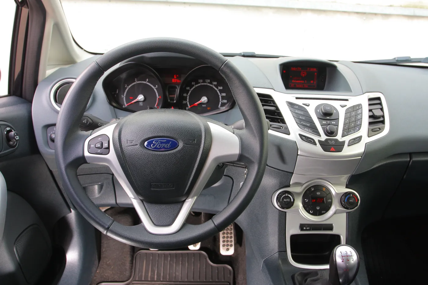 3254620-ford-fiesta-sport.jpg