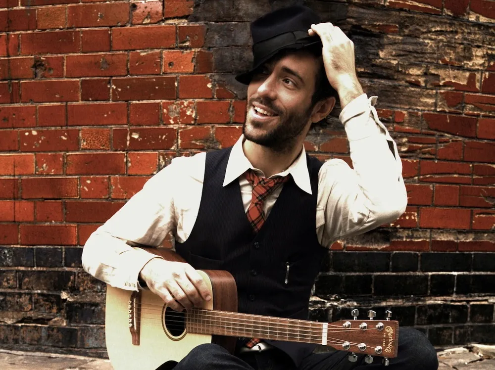 3287384-charlie-winston.jpg