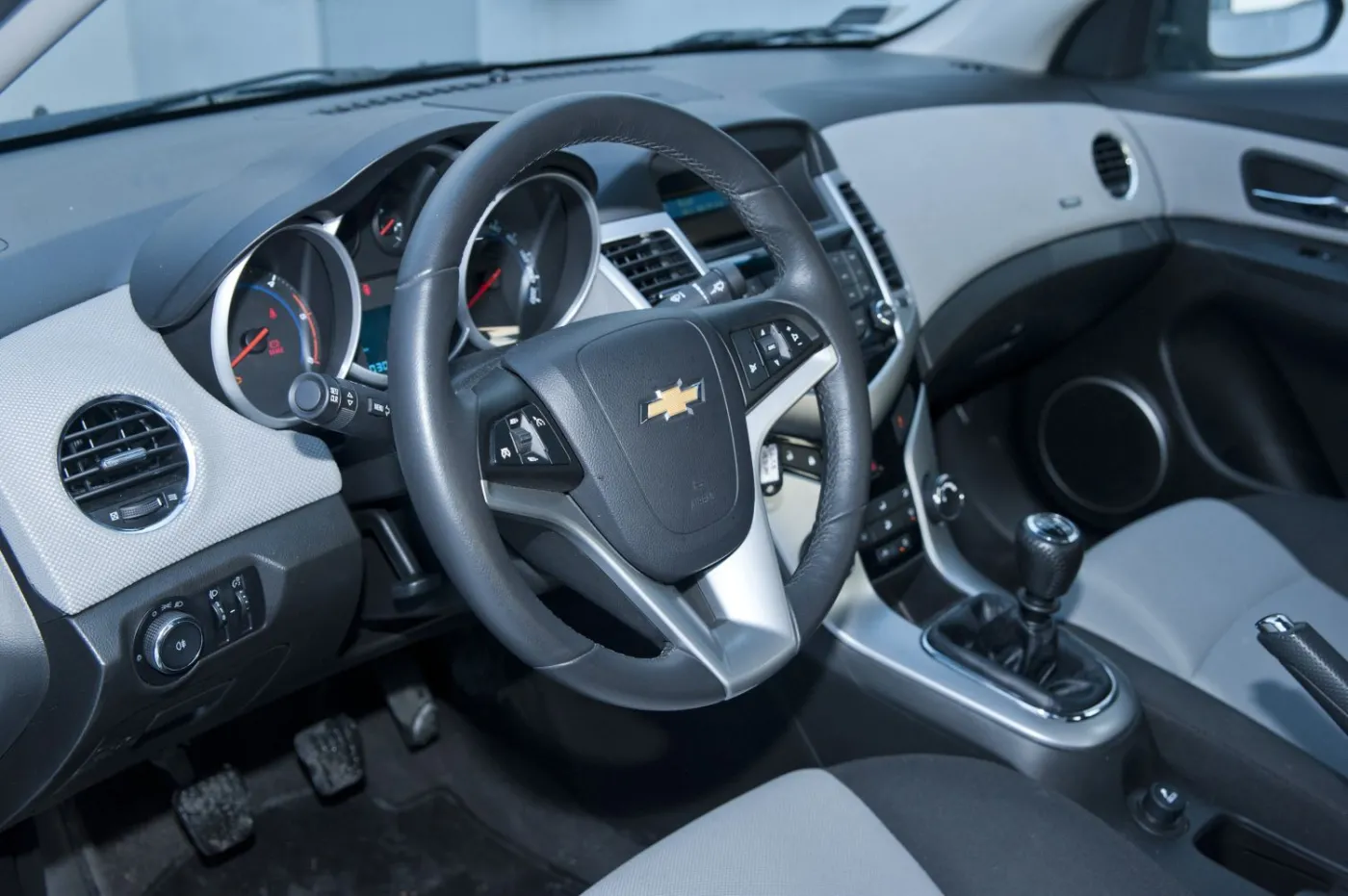 3293067-chevrolet-cruze.jpg