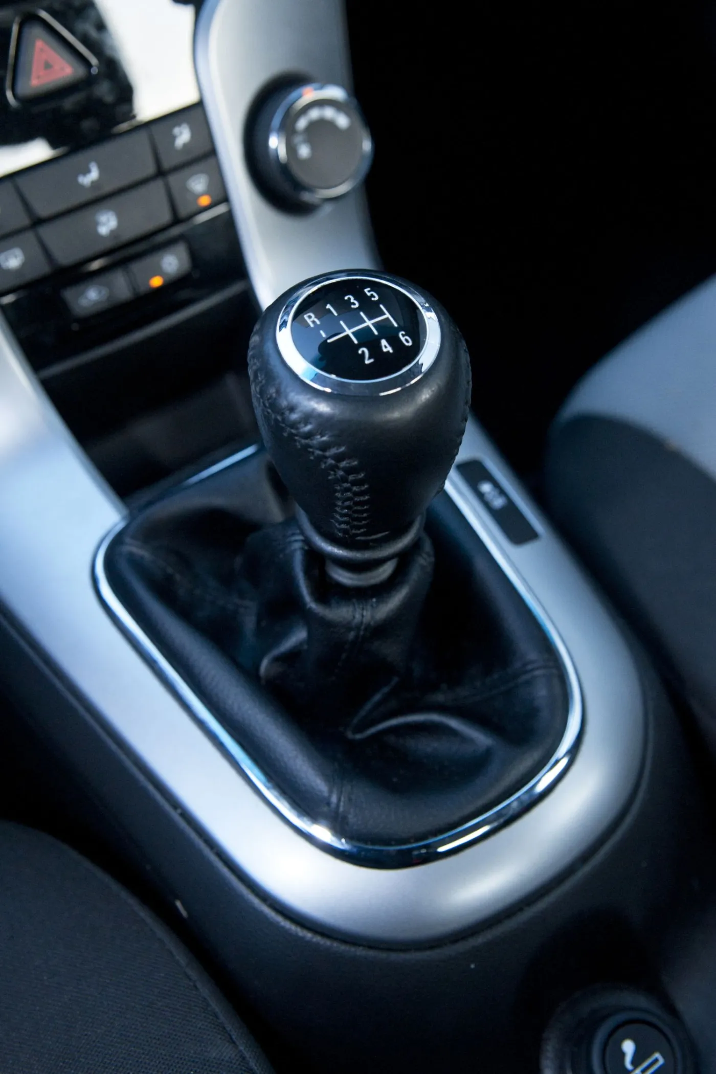 3293212-chevrolet-cruze.jpg