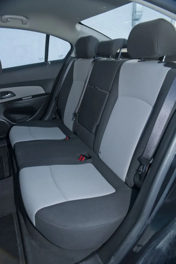 3293299-chevrolet-cruze.jpg