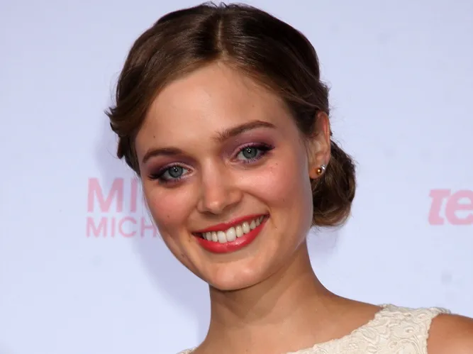 Bella Heathcote