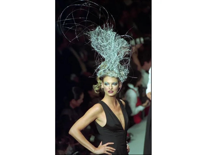 3333344-linda-evangelista.jpg