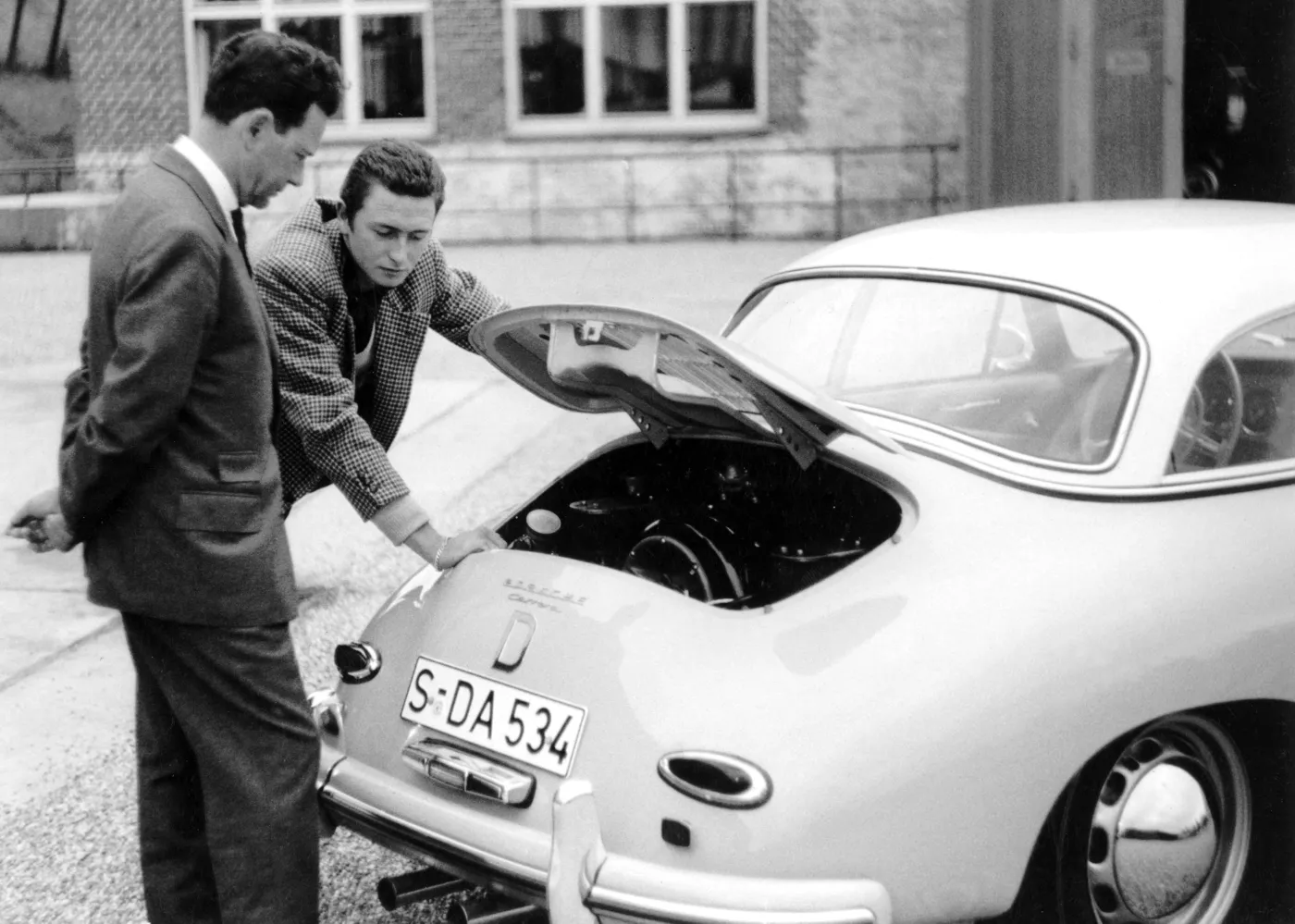  Ferdinand Porsche