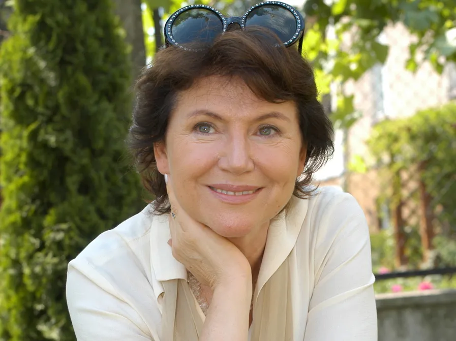 3339784-halina-frackowiak.jpg