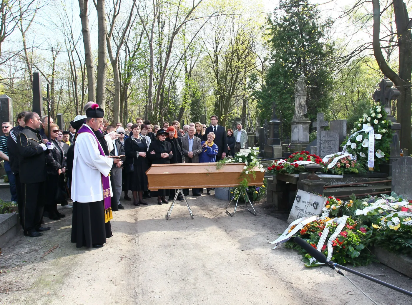 3422962-jan-suzin-pogrzeb.jpg