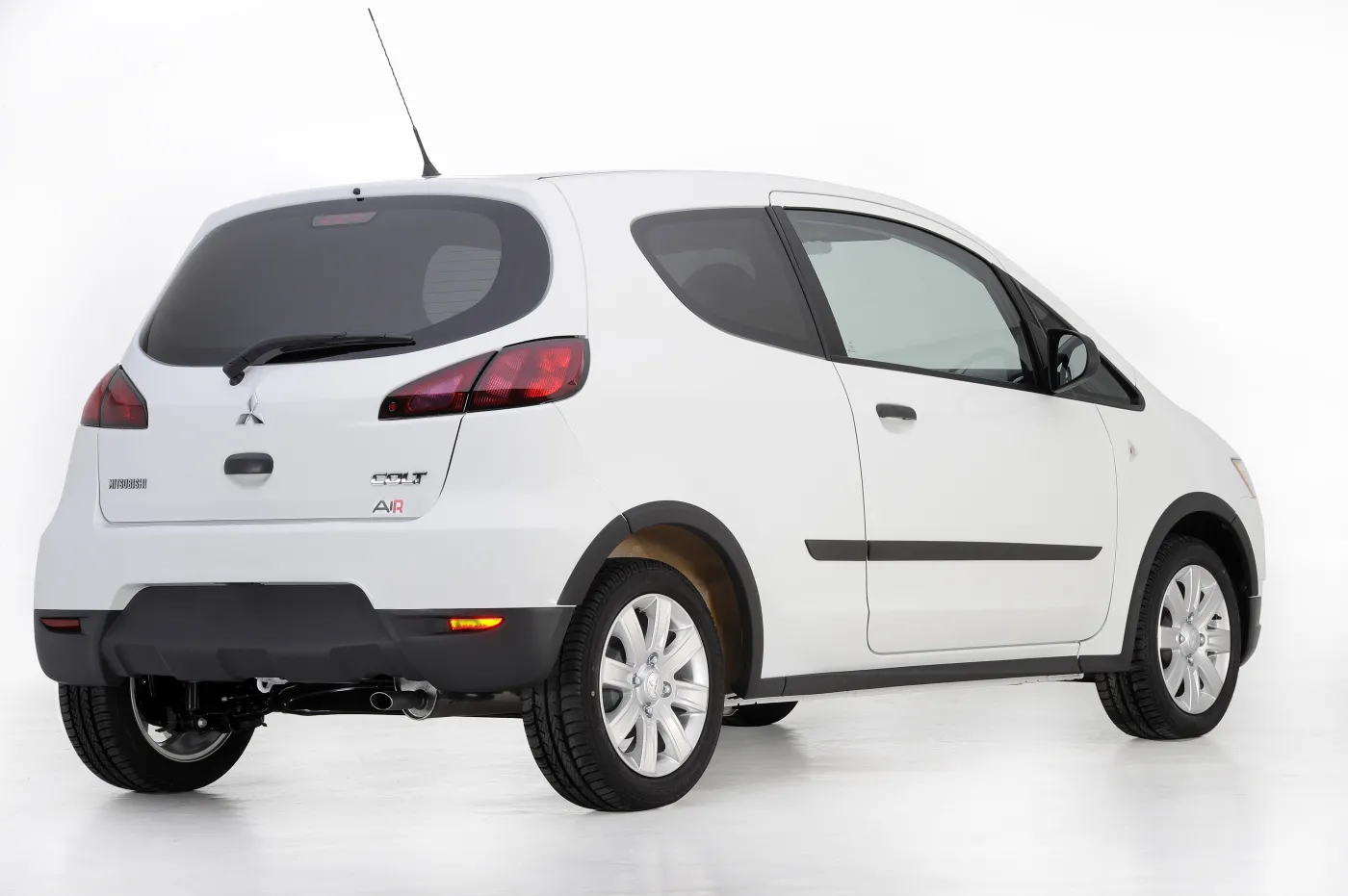 3368095-mitsubishi-colt.jpg