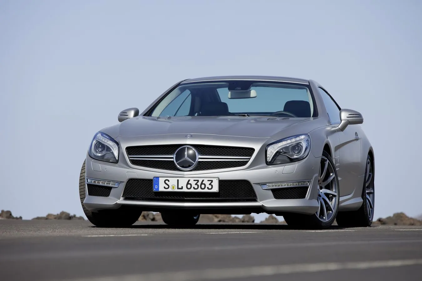 3122405-mercedes-sl-63-amg.jpg