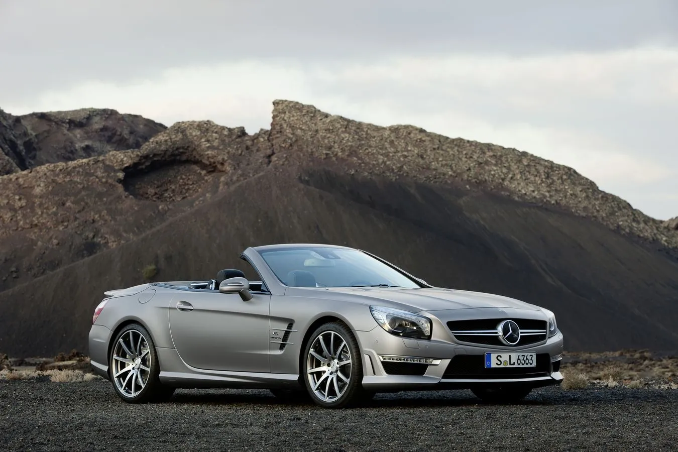 3122289-mercedes-sl-63-amg.jpg