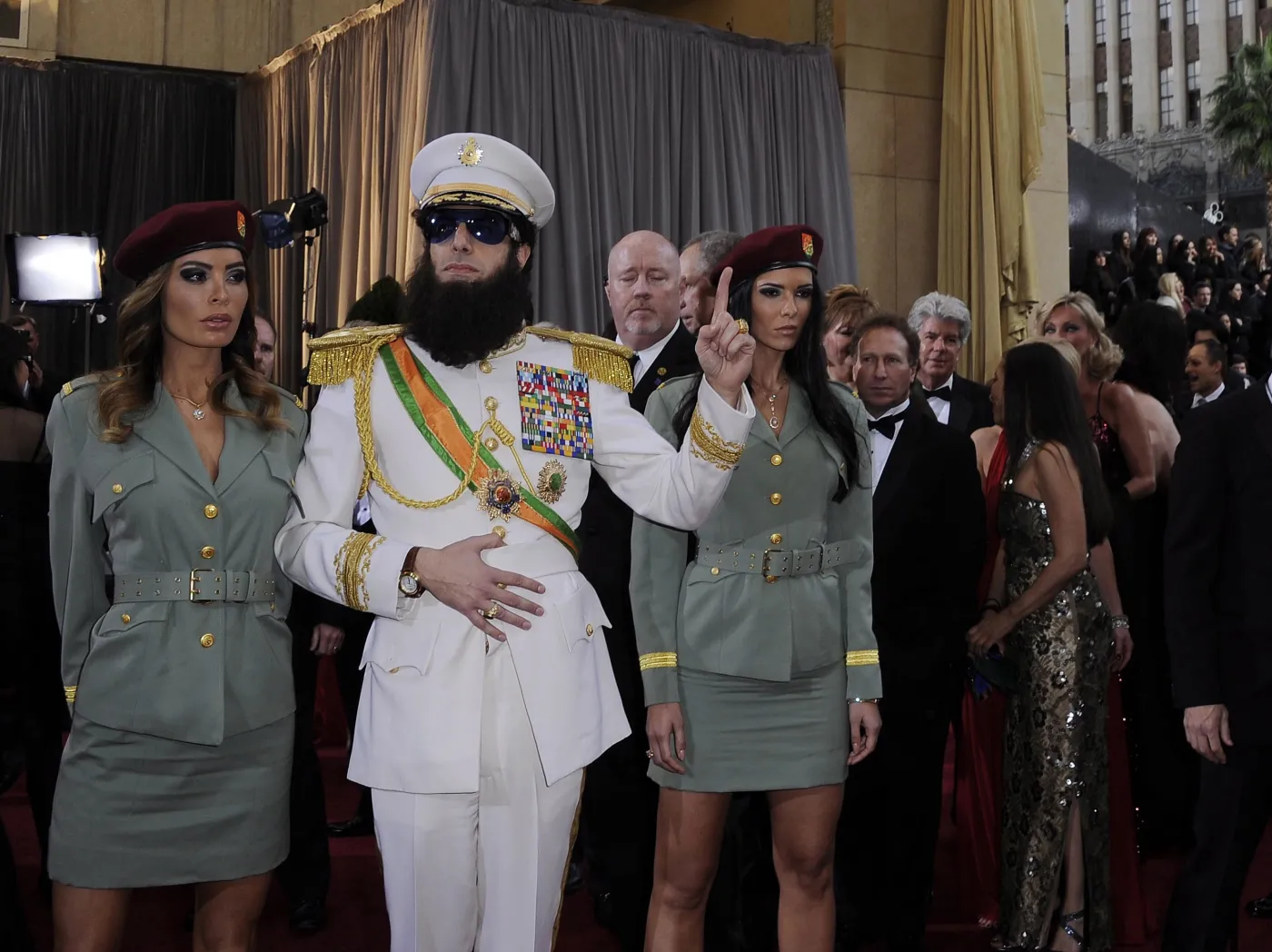 3147575-sacha-baron-cohen.jpg
