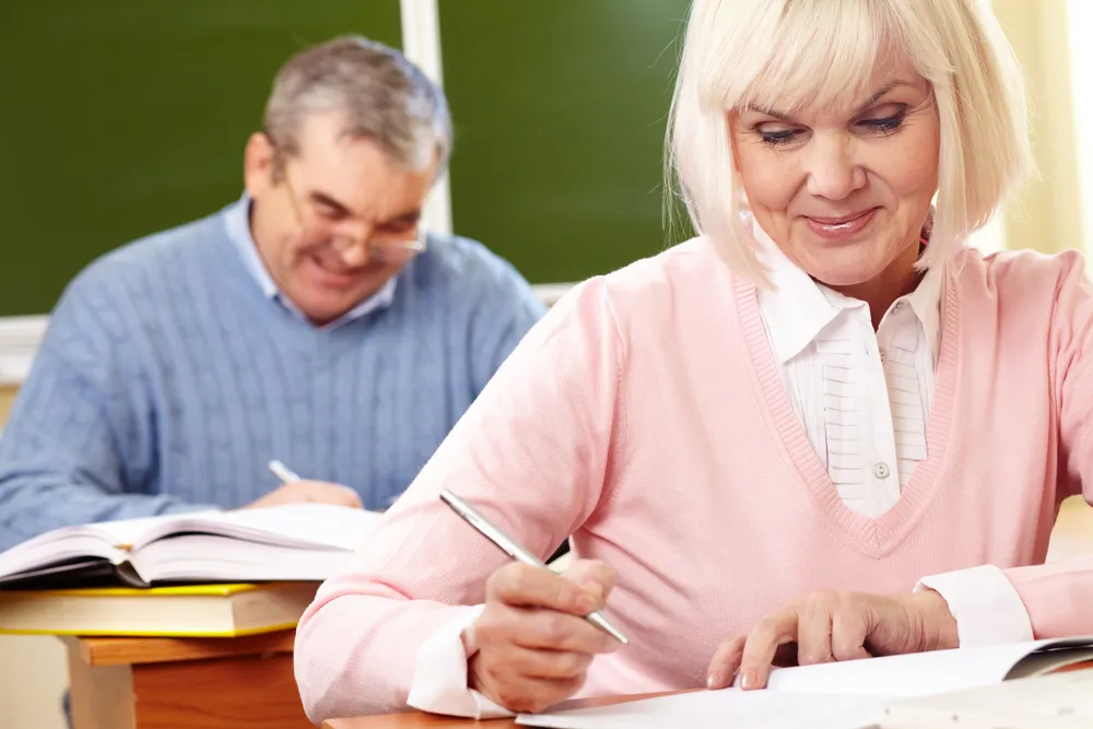 Seniorze, czas do szkoły! Siła uniwersytetu trzeciego wieku