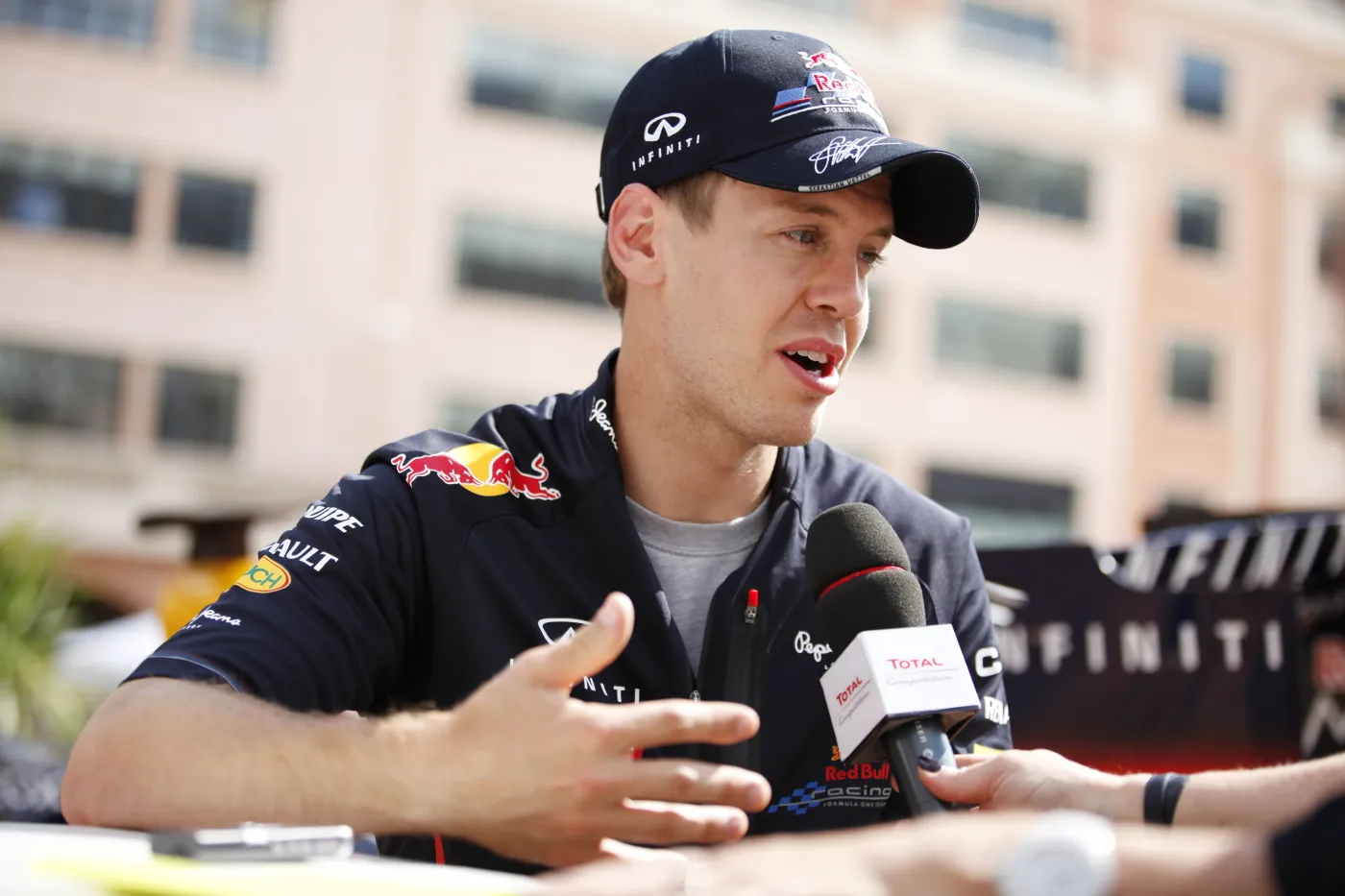 Vettel zapewnia, że nie ma konfliktu między nim, a Webberem