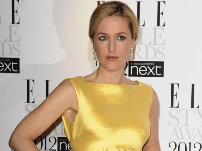 Gillian Anderson
