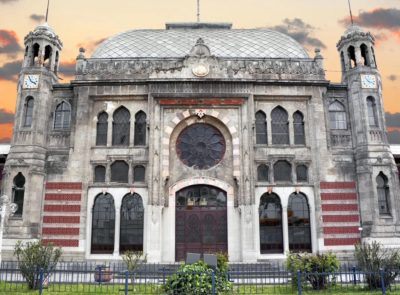 3577382-dworzec-sirkeci.jpg