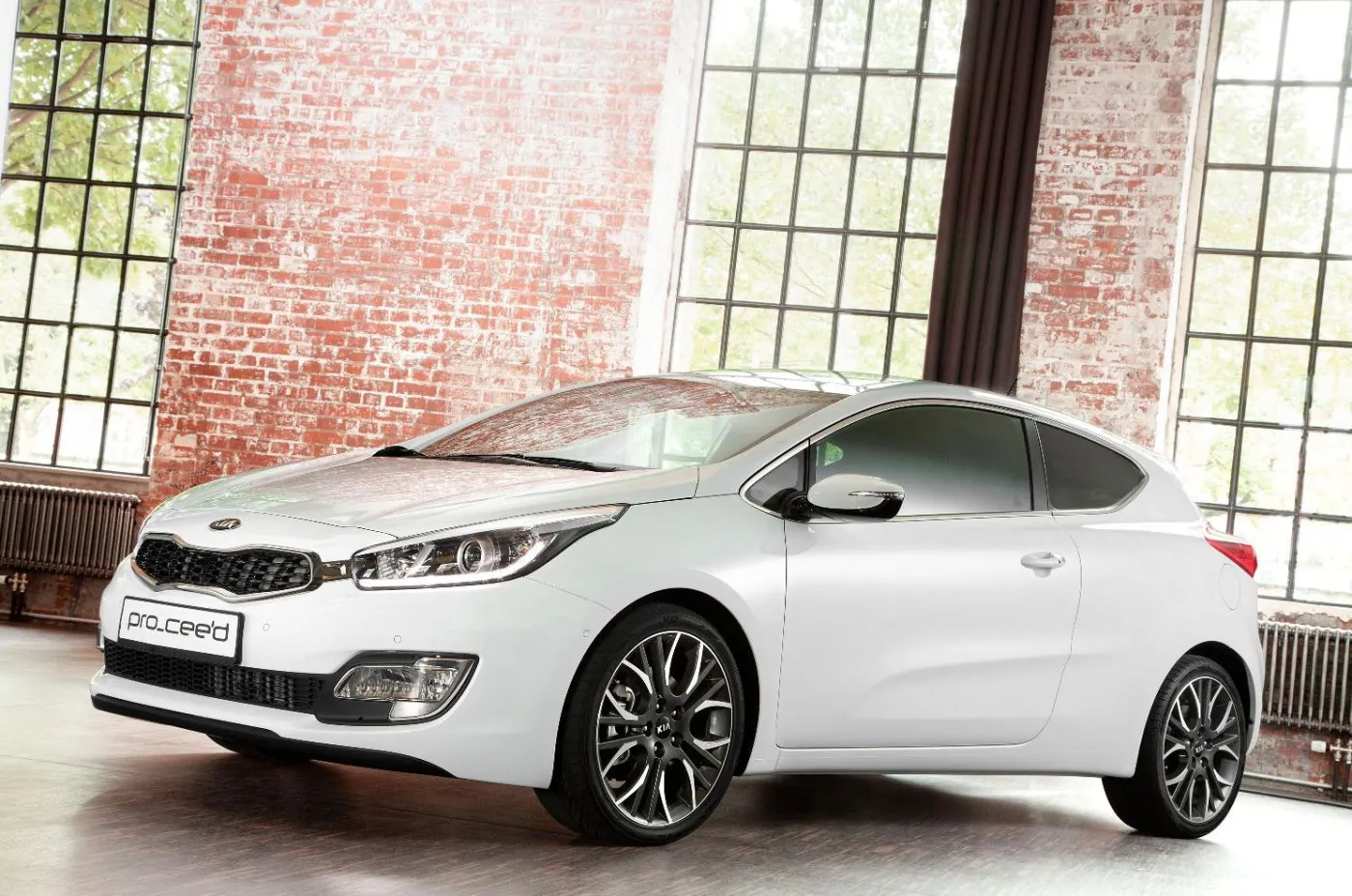 4025064-597876-130912kia.jpg