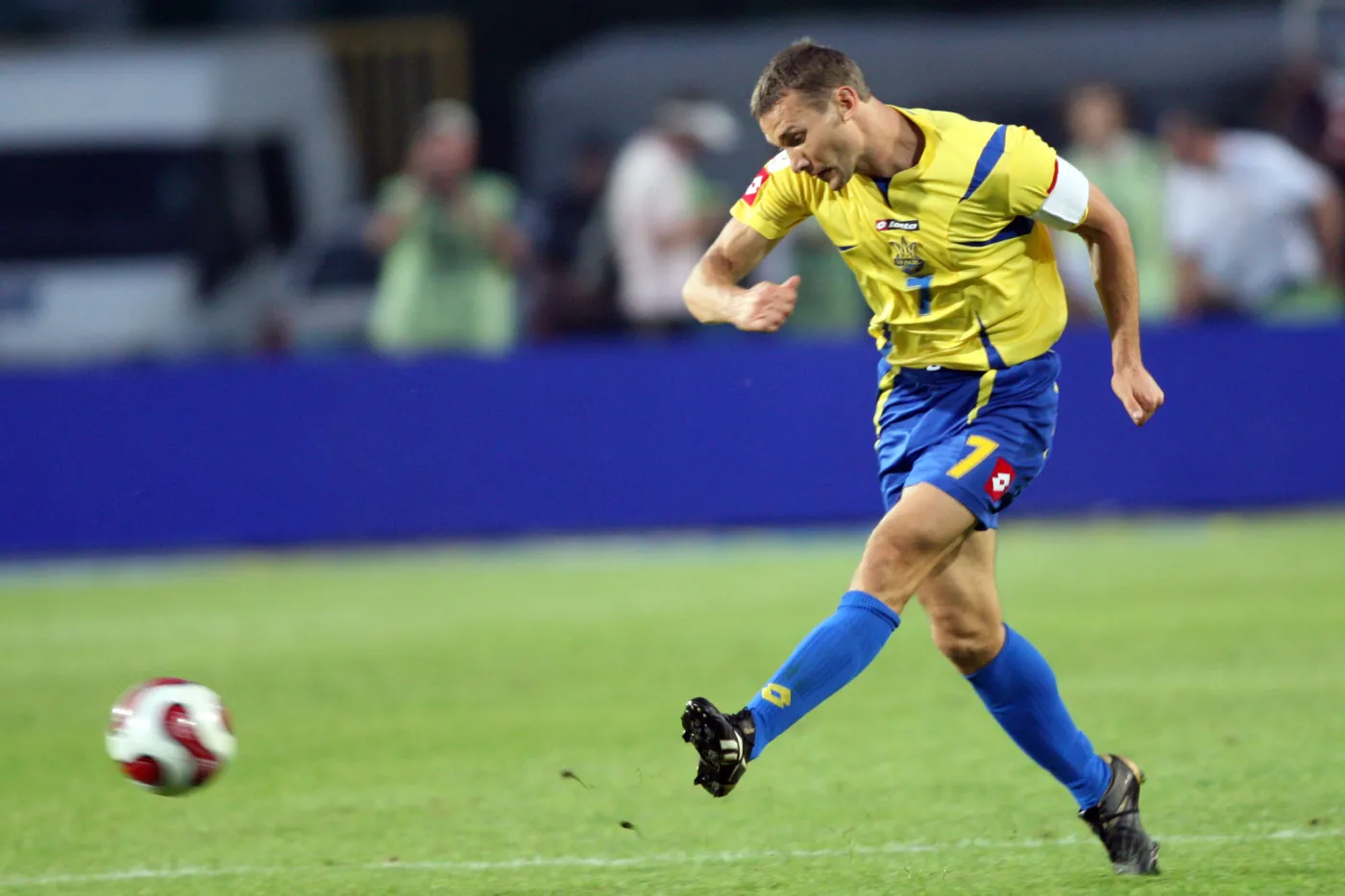 Szewczenko sporo zainwestował w politykę. Wydał na wybory milion euro