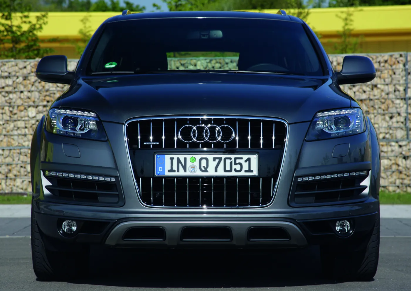4130219-q7090156-medium.jpg