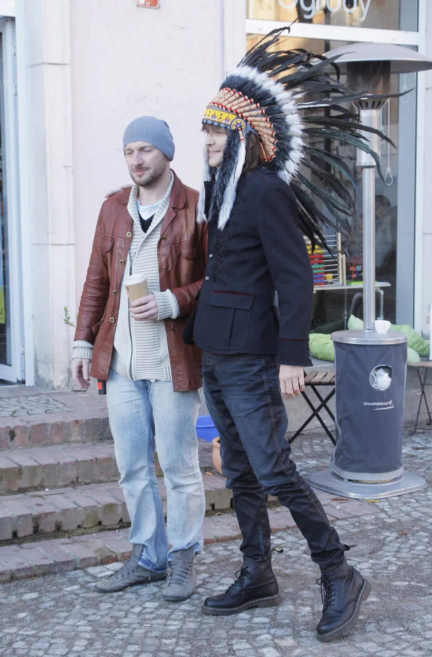 4176665-wilki-na-planie.jpg