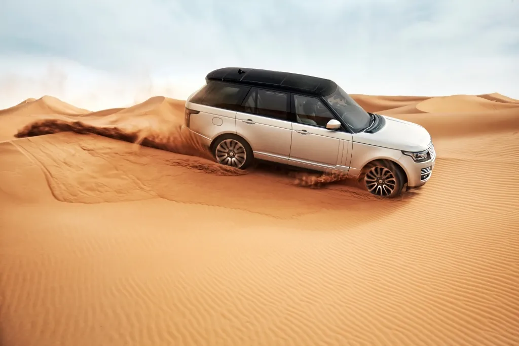 Nowy Range Rover już we wrześniu. Zobacz zdjęcia