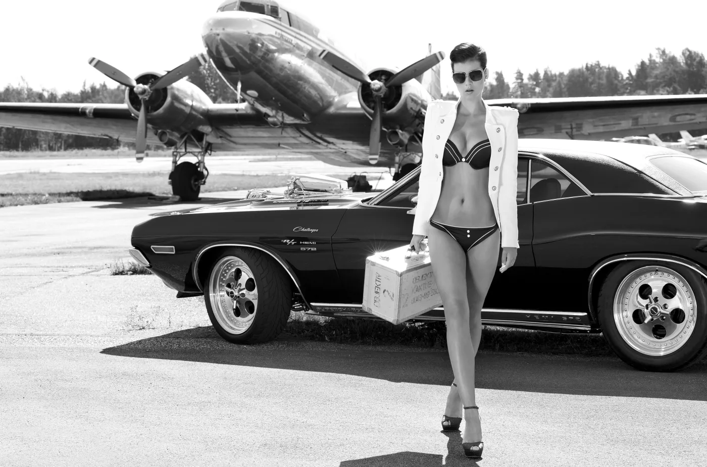 3965764-max1552k-bwfin-1.jpg