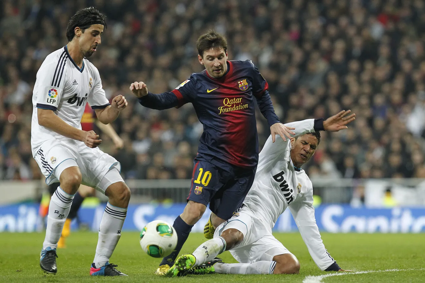 Leo Messi (w środku)