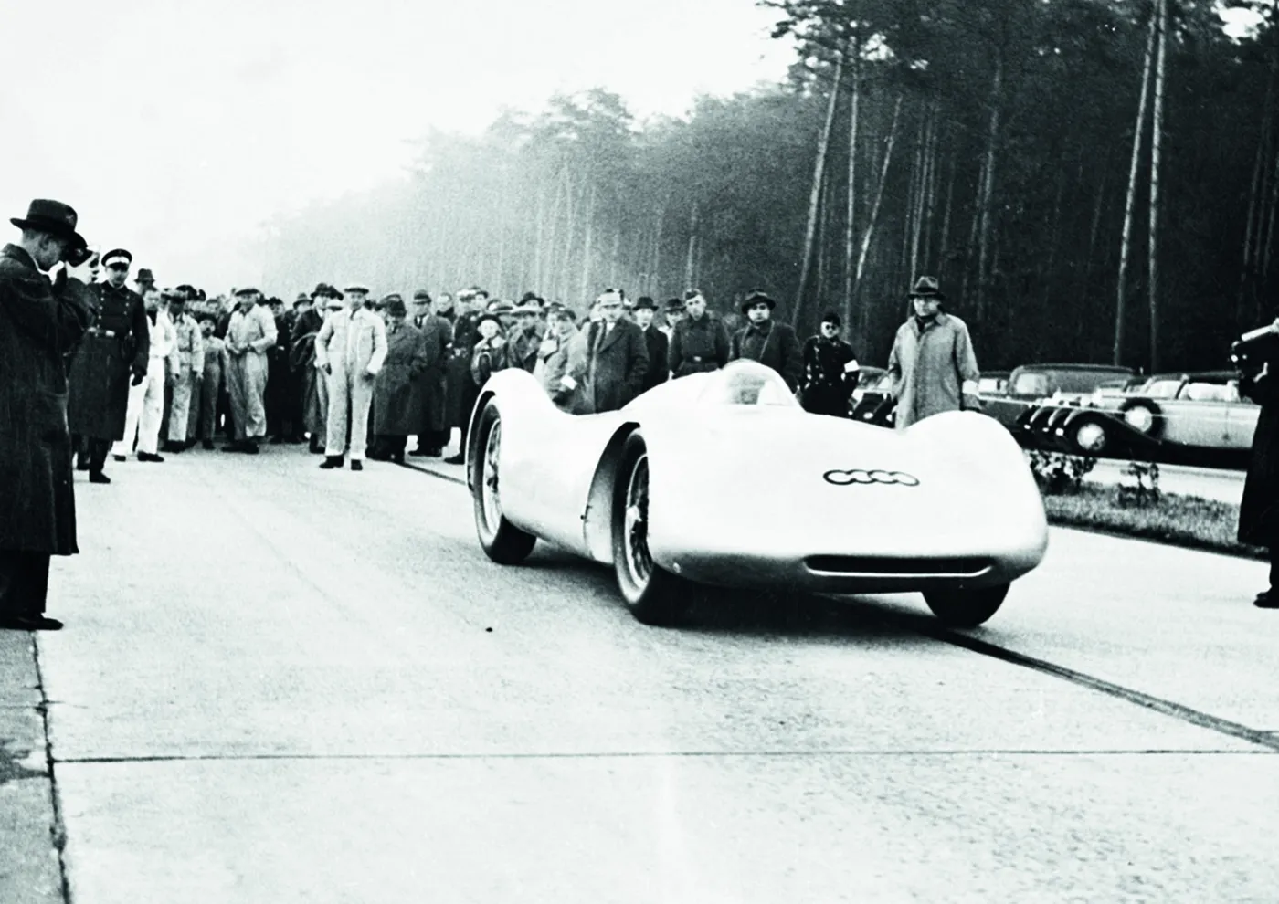  Rosemeyer na starcie do bicia rekordu w 1937 roku