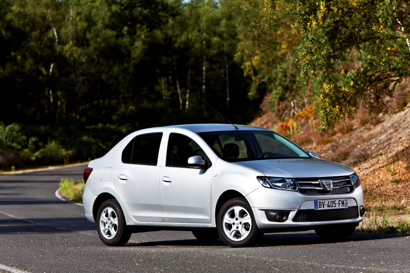 4047782-dacia-33477-1-6.jpg
