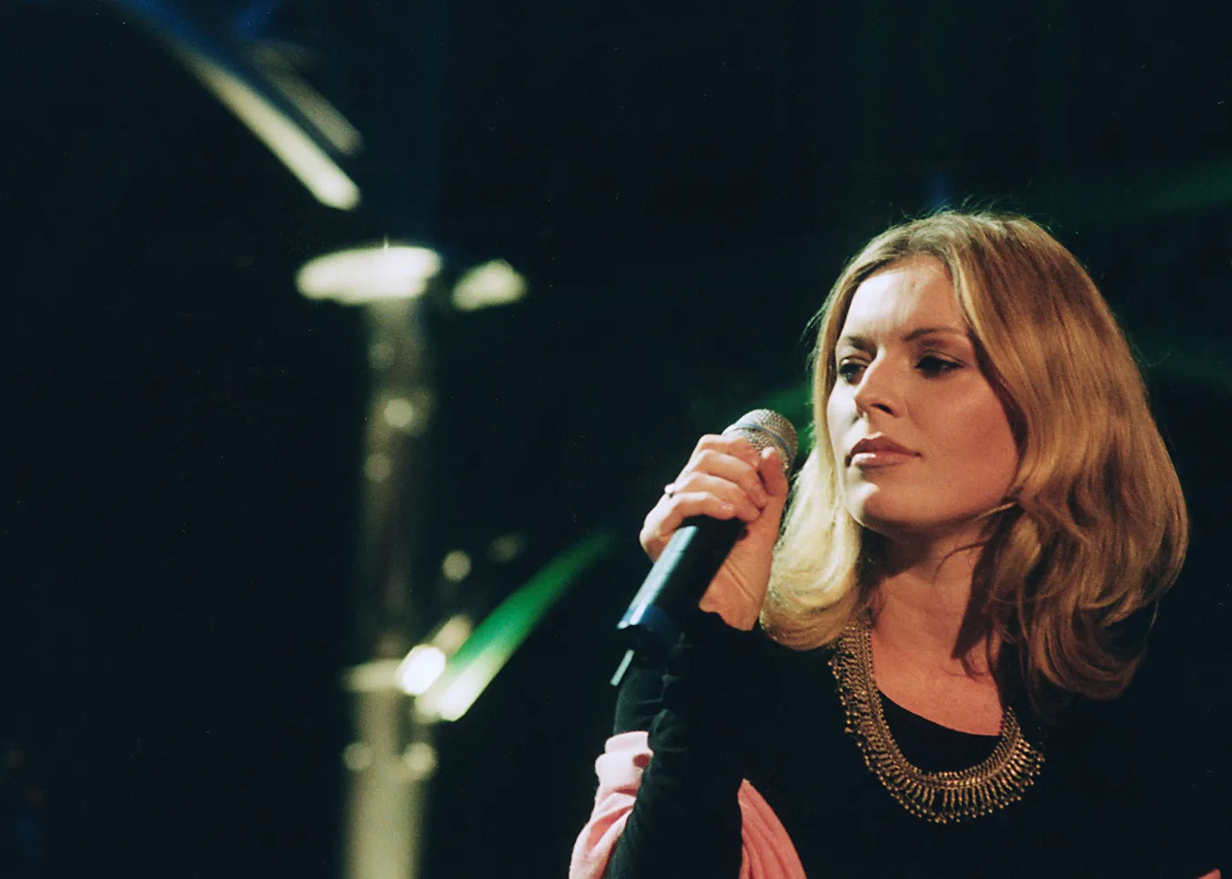 4317701-anna-maria-jopek.jpg