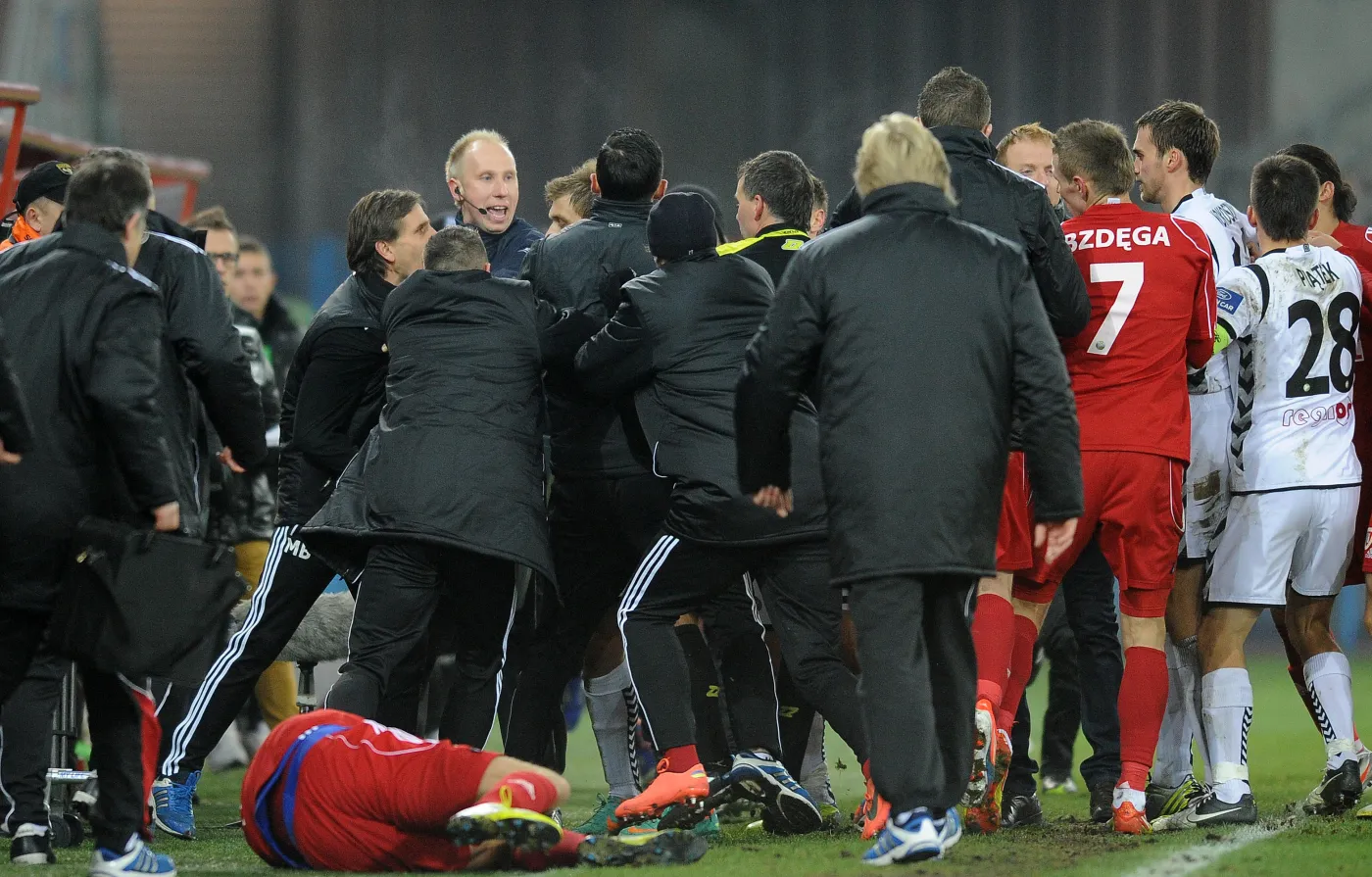 4353254-mecz-piast-polonia.jpg