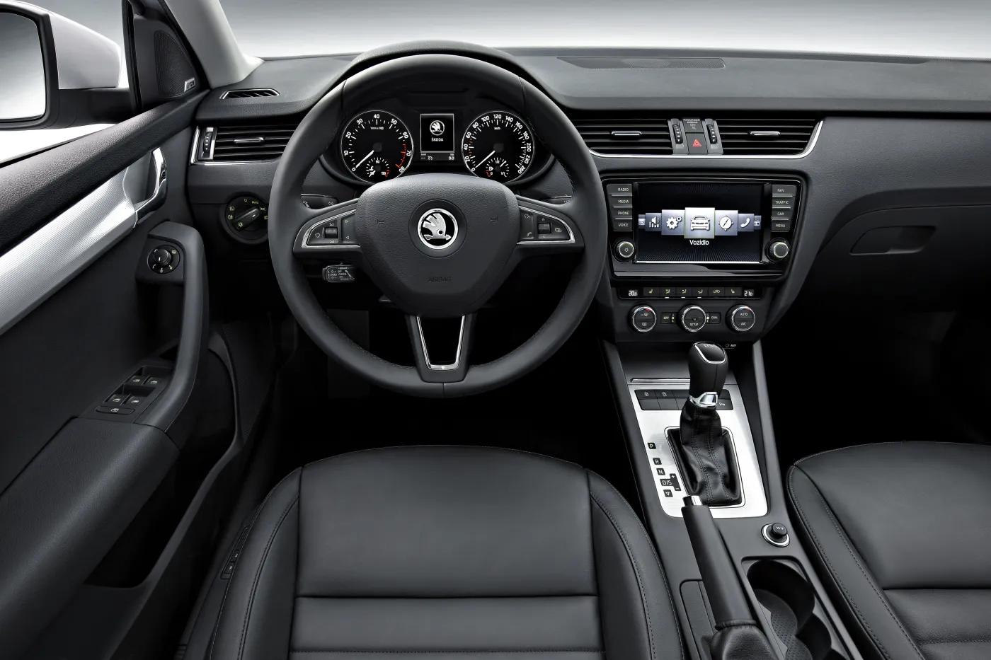 4388423-octavia-interior.jpg
