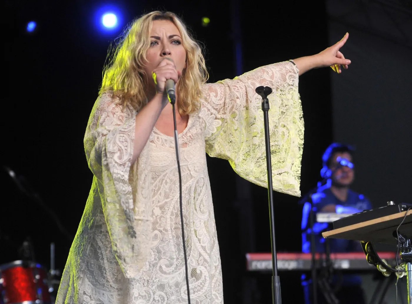 4838271-charlotte-church.jpg