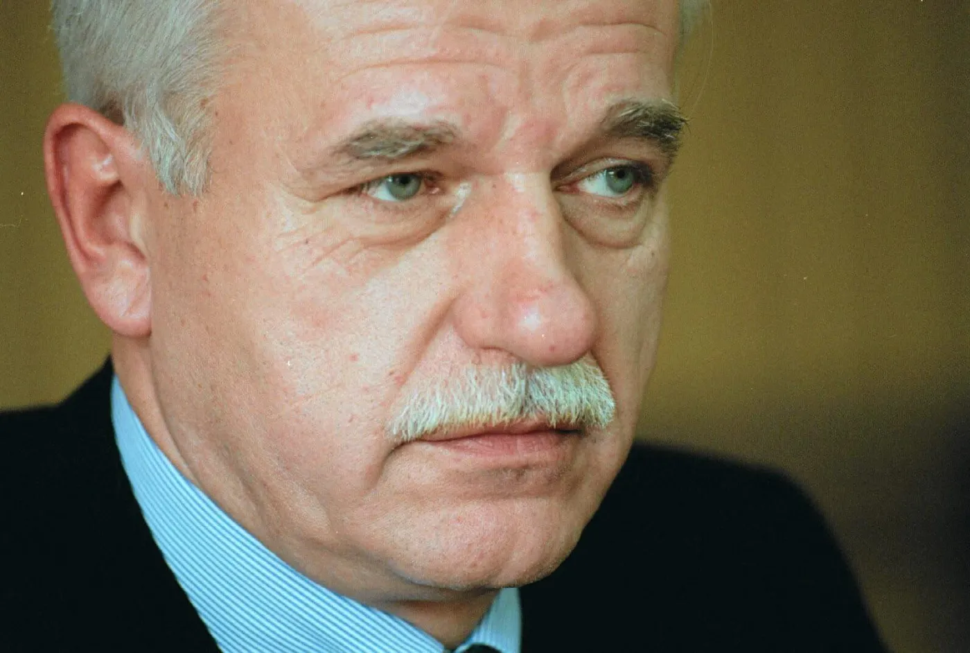 4671688-andrzej-olechowski.jpg
