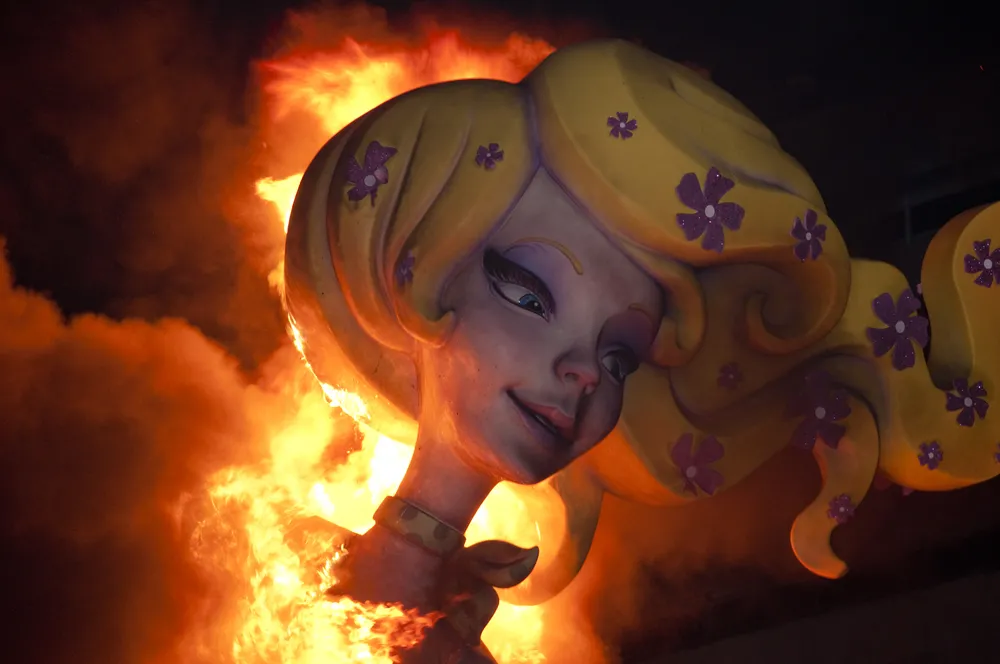 Fallas. Niezwykłe święto figur i ognia w Walencji. ZDJĘCIA