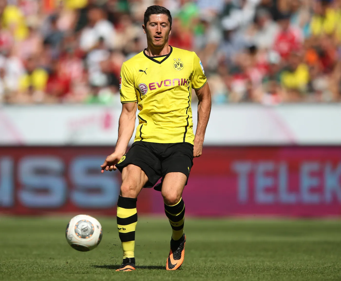 Rosjanie dają fortunę za transfer Roberta Lewandowskiego