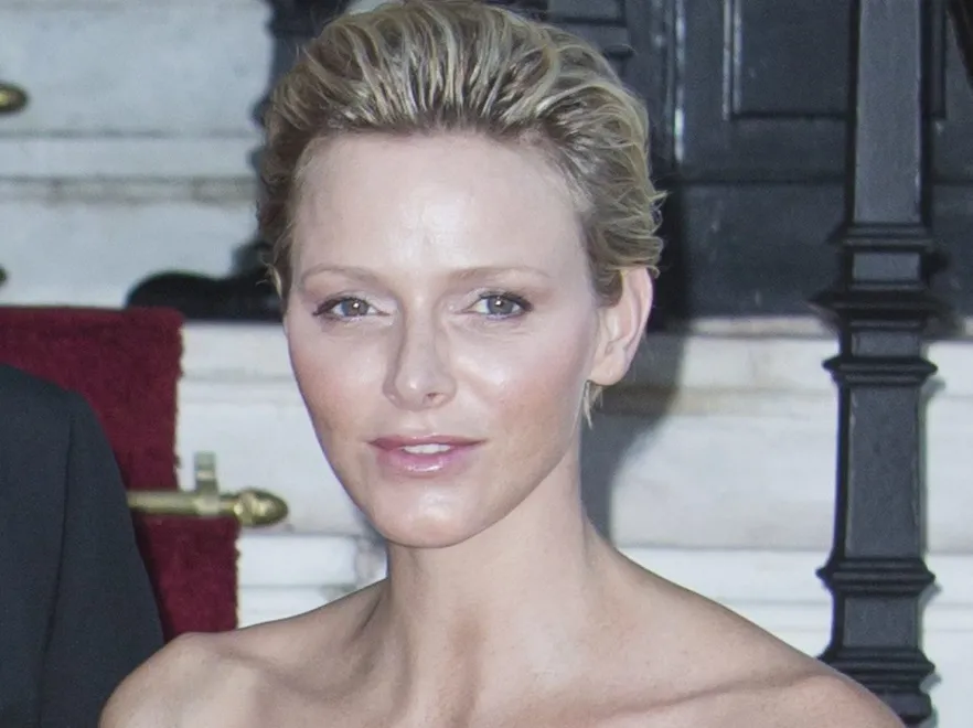 5240608-ksiezna-charlene.jpg