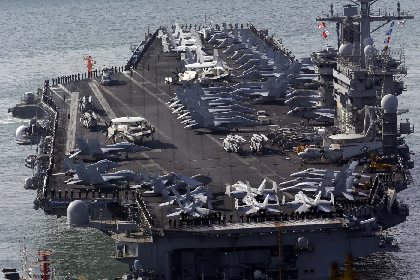 5360909-uss-nimitz-okret.jpg