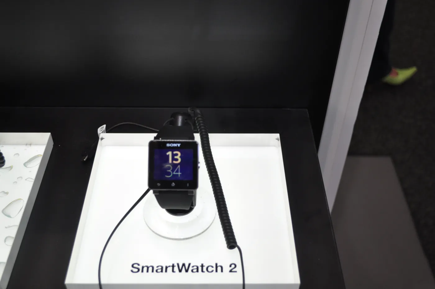 5379973-sony-smartwatch.jpg