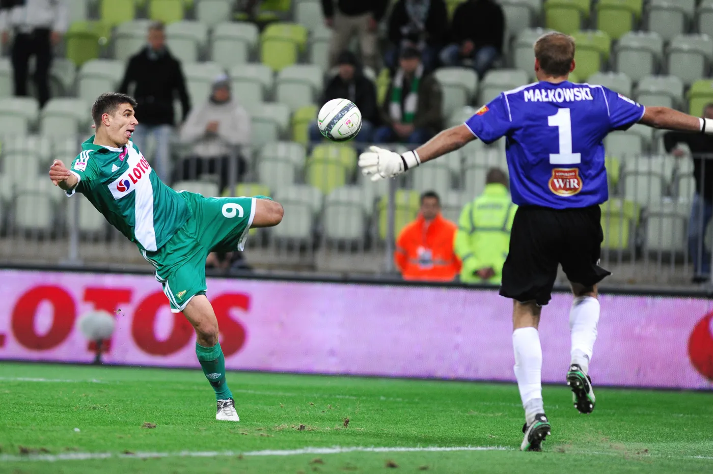 Piotr Grzelczak