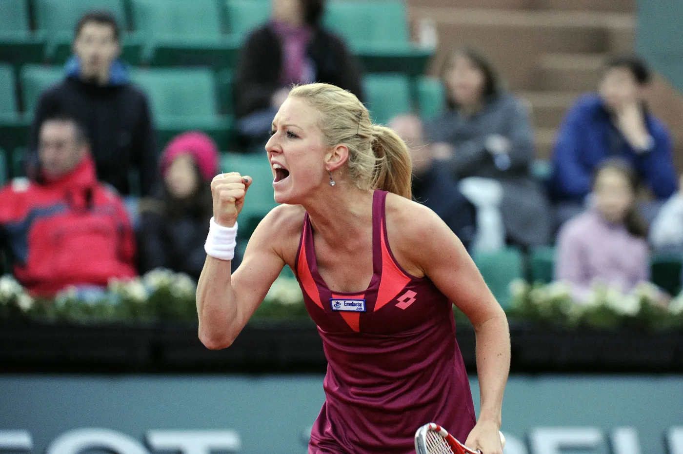 Urszula Radwańska w drugiej rundzie w Stanford