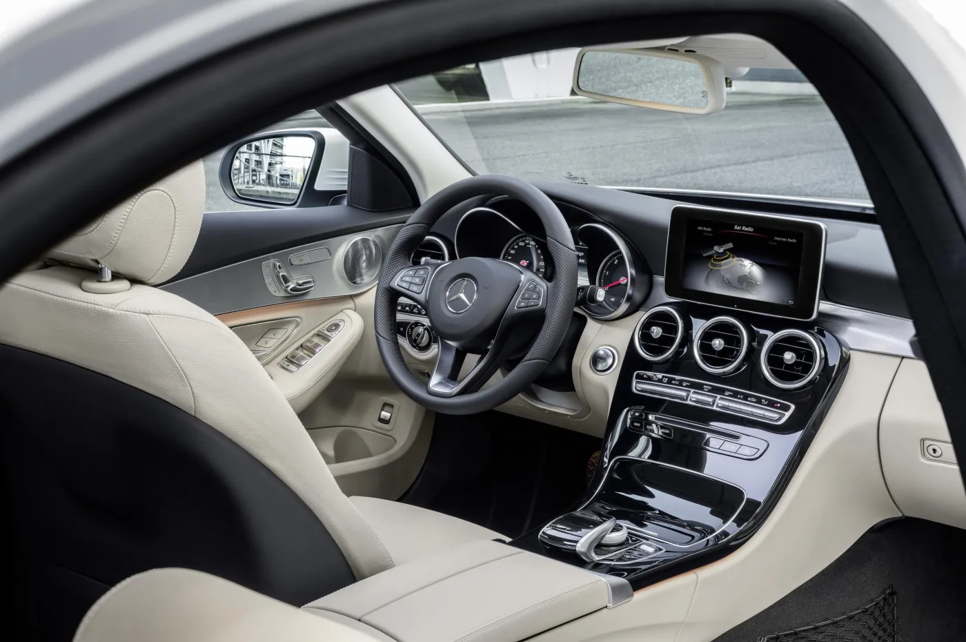 3,9 l na 100 km! Tak wygląda nowy mercedes klasy C. Zobacz pierwsze zdjęcia