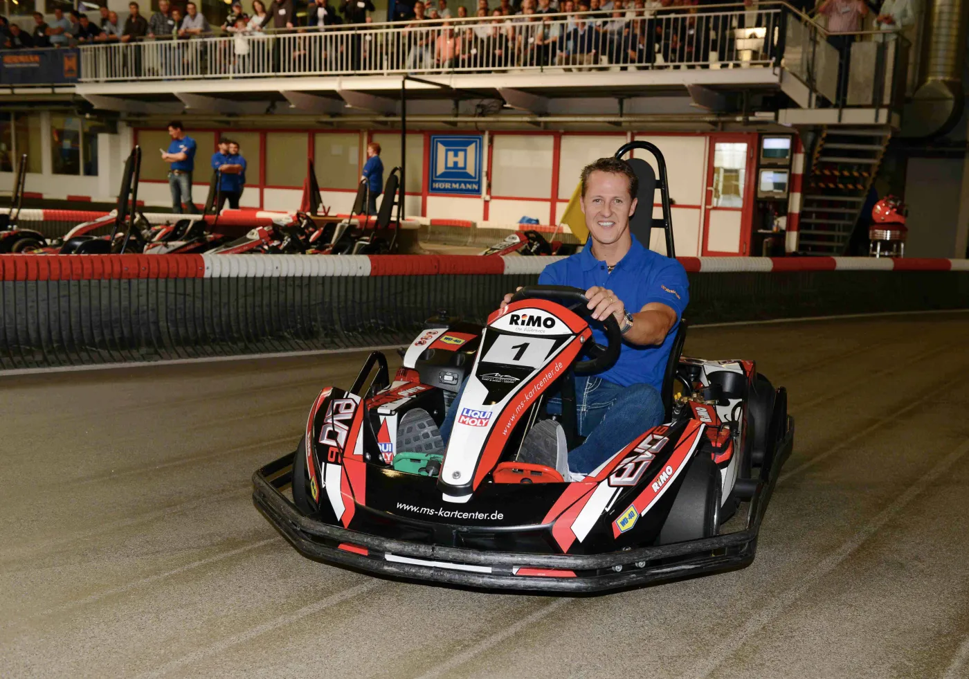5780788-michael-schumacher.jpg
