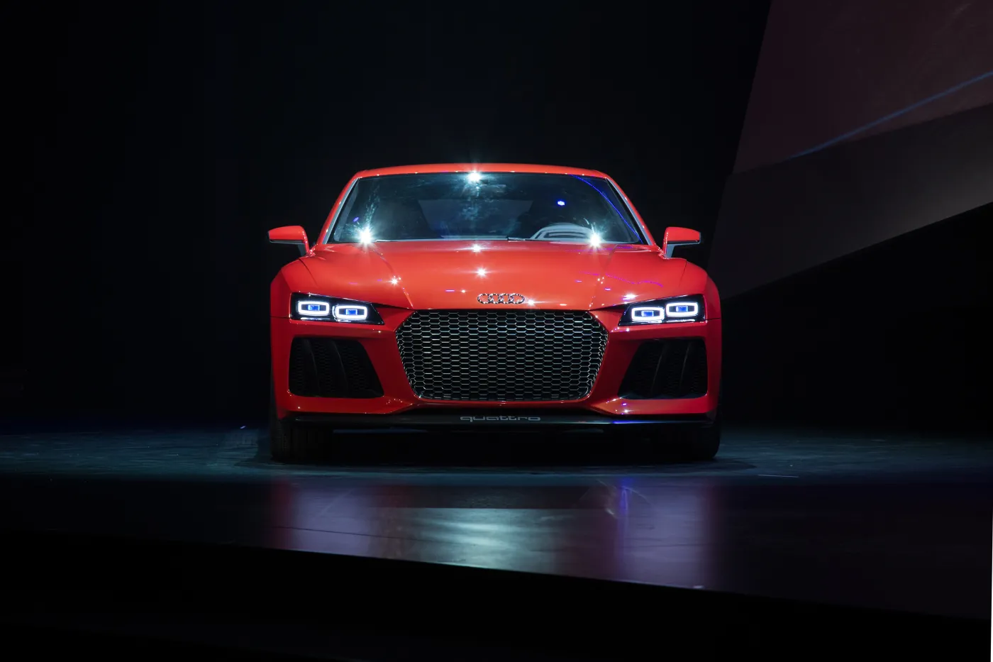 5803876-ces140052-large.jpg