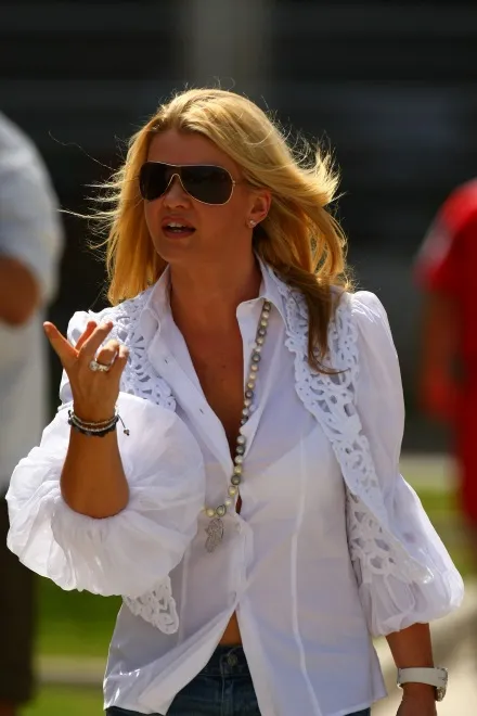 5797213-corinna-schumacher.jpg