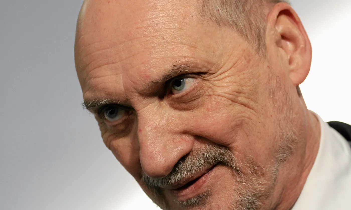 5809542-antoni-macierewicz.jpg