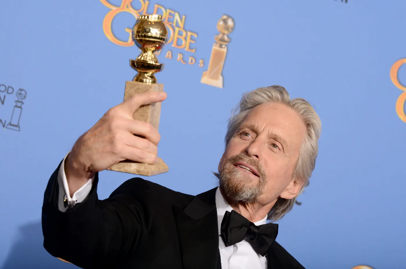 5825088-michael-douglas.jpg