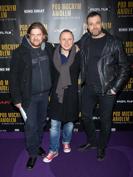 5831253-pod-mocnym-aniolem.jpg