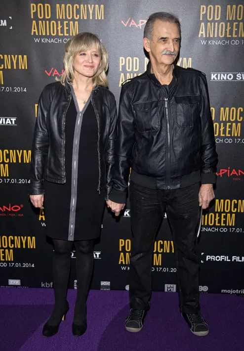 5831326-pod-mocnym-aniolem.jpg